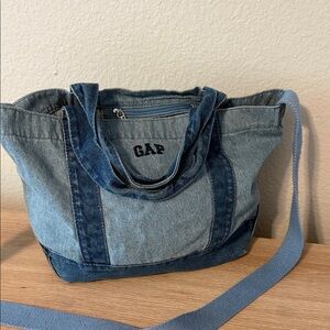 GAP Two-Tone Denim Tote in Blue